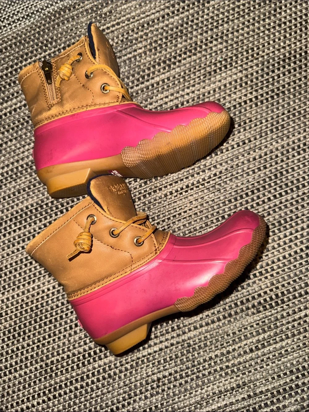 Sperry Girls Saltwater Rain and Snow Boot in hot pink and tan, size 11M